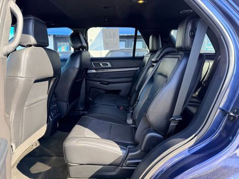 Used 2016 Ford Explorer Limited image 17