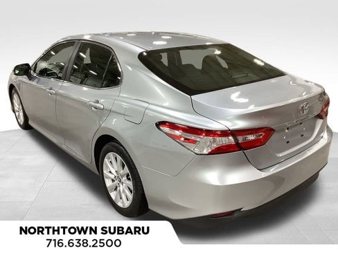 Used 2018 Toyota Camry LE image 22