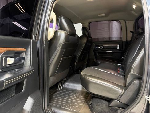 Used 2015 RAM 3500 Laramie w/ Convenience Group image 25