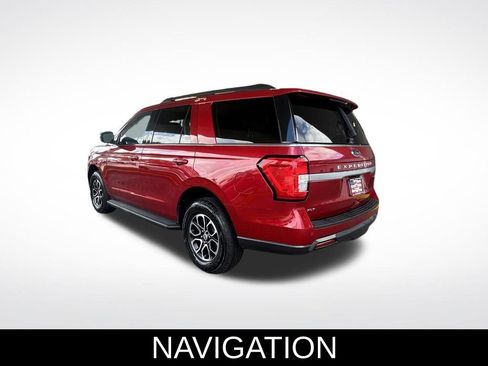 Used 2022 Ford Expedition XLT image 6