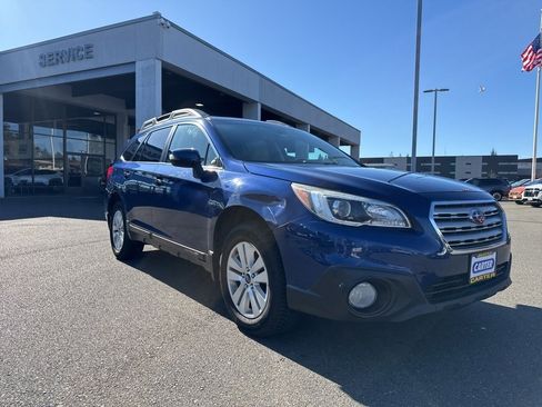 Used 2016 Subaru Outback 2.5i Premium image 4