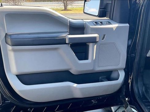 Used 2020 Ford F150 XLT w/ Equipment Group 302A Luxury image 31