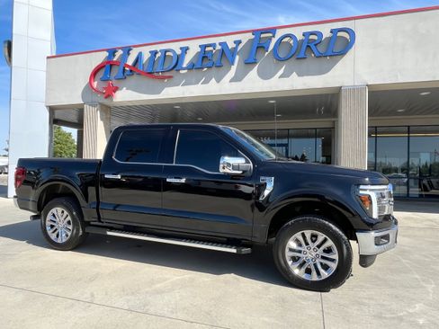 Used 2025 Ford F150 Lariat w/ Equipment Group 502A High AWD/4WD image 4