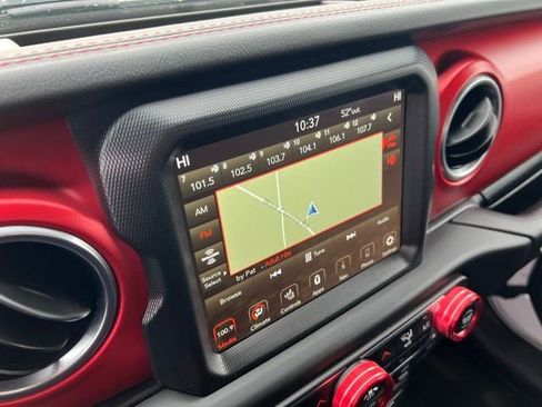 Used 2021 Jeep Gladiator Rubicon image 9