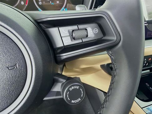 New 2026 Porsche Cayenne AWD/4WD image 14