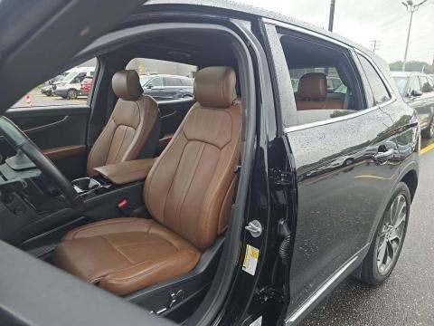 Used 2023 Lincoln Nautilus Reserve w/ Equipment Group 201A AWD/4WD image 7