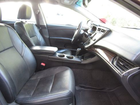 Used 2014 Toyota Avalon Limited FWD image 17