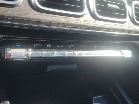 Used 2020 Mercedes-Benz GLS 450 4MATIC image 17