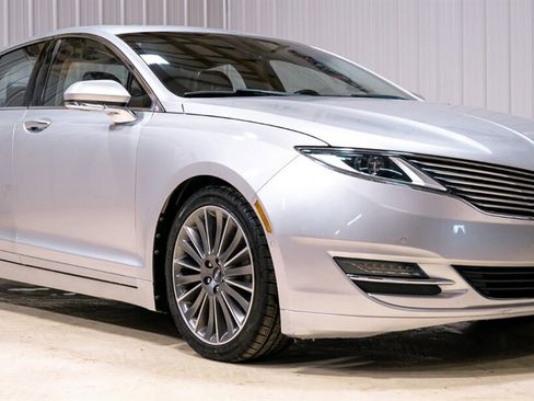 Used 2013 Lincoln MKZ AWD image 1