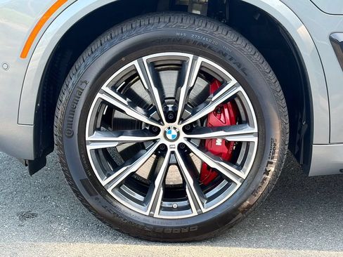 Used 2026 BMW X5 xDrive50e w/ M Sport Package AWD/4WD image 2