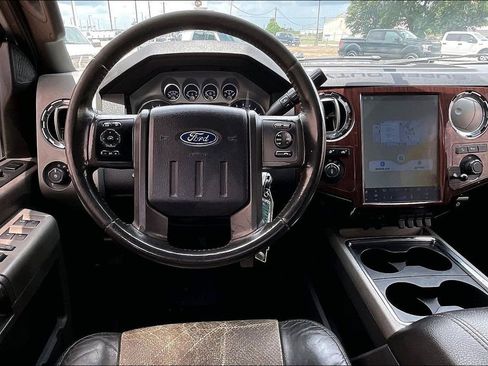 Used 2011 Ford F250 Lariat w/ Lariat Ultimate Pkg AWD/4WD image 8