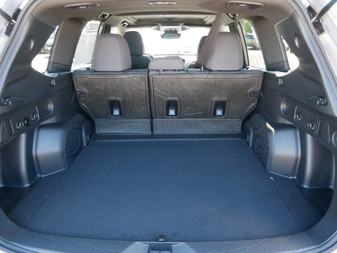 Certified 2025 Subaru Forester Premium AWD/4WD image 18