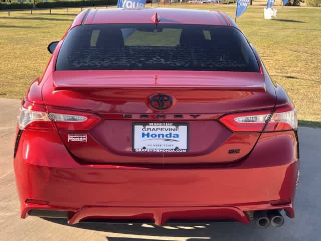 Used 2020 Toyota Camry SE w/ Convenience Package FWD image 6