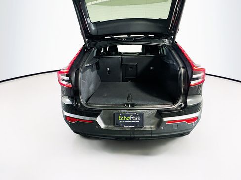 Used 2023 Volvo C40 P8 Recharge Ultimate AWD/4WD image 31