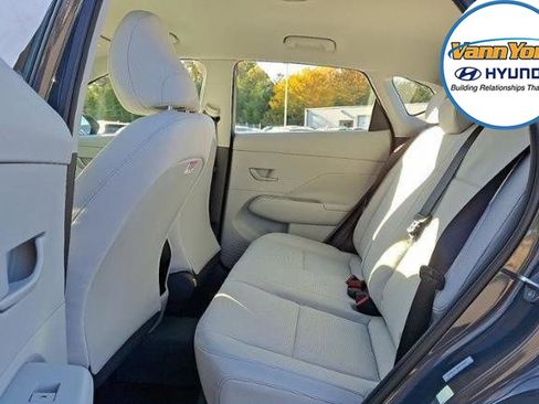 New 2026 Hyundai Kona SE image 5