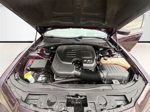 Used 2021 Chrysler 300 Touring w/ Driver Convenience Group image 29