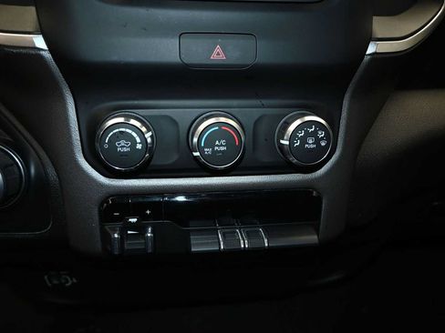 Used 2019 RAM 2500 Big Horn AWD/4WD image 15