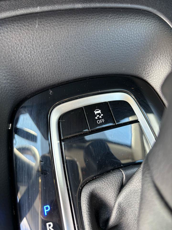 Used 2024 Toyota Corolla LE FWD image 16