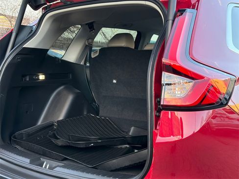 Used 2025 Honda CR-V EX-L image 8