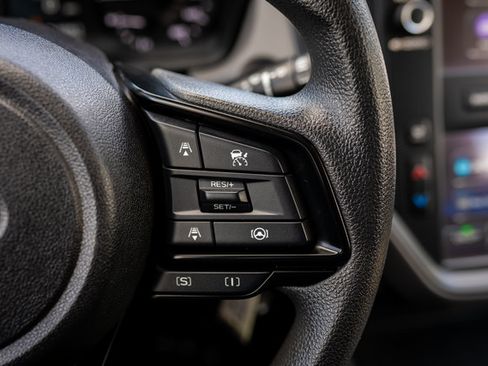 Certified 2025 Subaru Crosstrek 2.0i AWD/4WD image 34