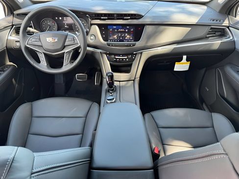 New 2026 Cadillac XT5 Sportv w/ LPO, Onyx Lite Package AWD/4WD image 17