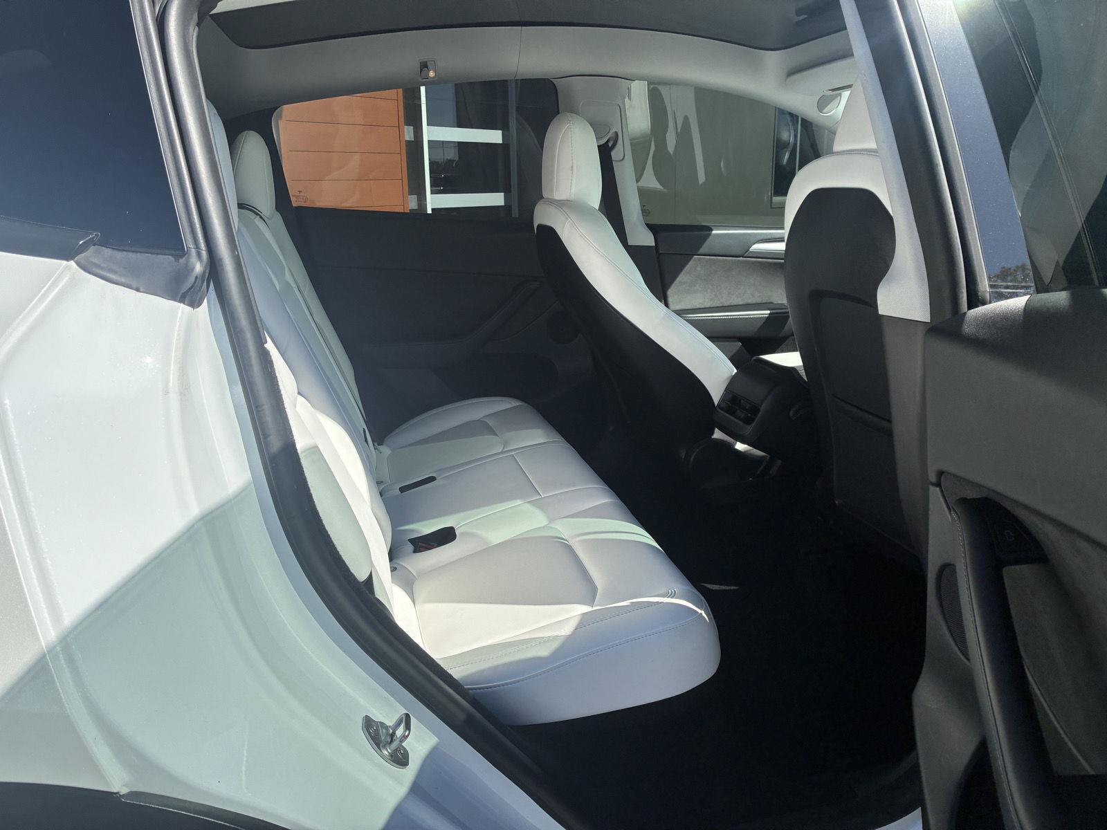 Used 2023 Tesla Model Y Long Range AWD/4WD image 10
