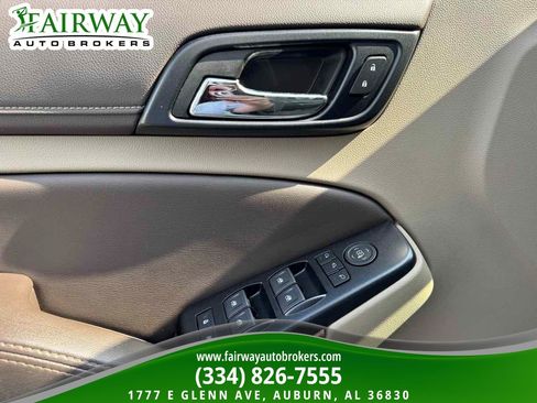 Used 2019 Chevrolet Tahoe Premier RWD image 16
