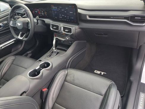 Used 2024 Ford Mustang GT Premium image 20