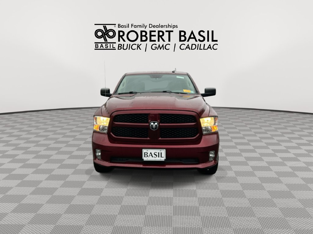 Used 2017 RAM 1500 Express w/ Express Value Package AWD/4WD image 3