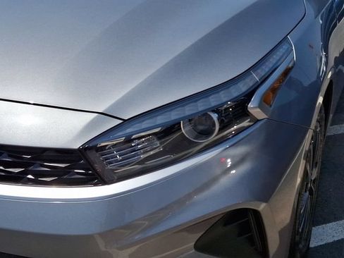 Used 2023 Kia Forte LXS w/ LXS Technology Package FWD image 9