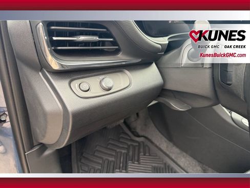 Used 2025 Buick Envista Preferred w/ Convenience I Package FWD image 18