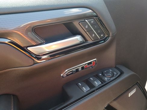 Used 2024 GMC Sierra 1500 AT4 w/ Technology Package image 30