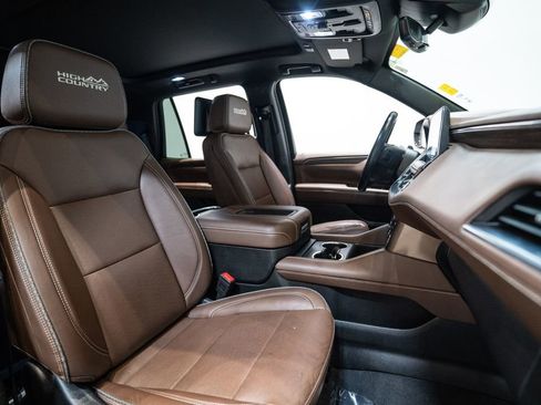 Used 2024 Chevrolet Tahoe High Country w/ Advanced Technology Package image 16