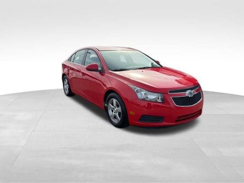 Used 2014 Chevrolet Cruze LT w/ Technology Package image 16