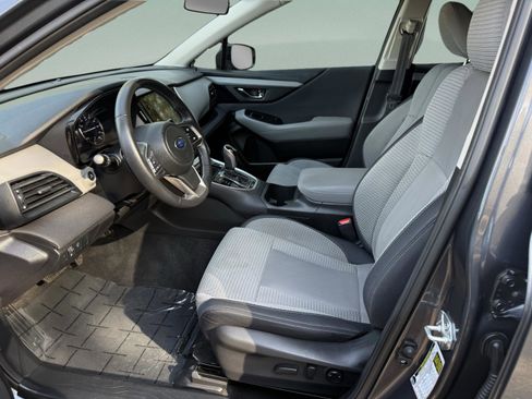 Used 2024 Subaru Outback Premium image 11