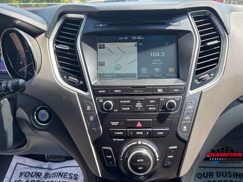 Used 2017 Hyundai Santa Fe AWD w/ SE Ultimate Tech Package 03 image 19