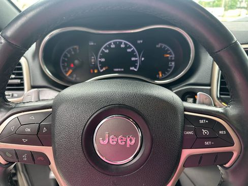 Used 2017 Jeep Grand Cherokee Laredo w/ Quick Order Package 2BE RWD image 13