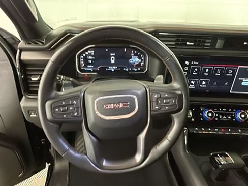 Used 2023 GMC Sierra 1500 AT4 w/ Technology Package AWD/4WD image 14