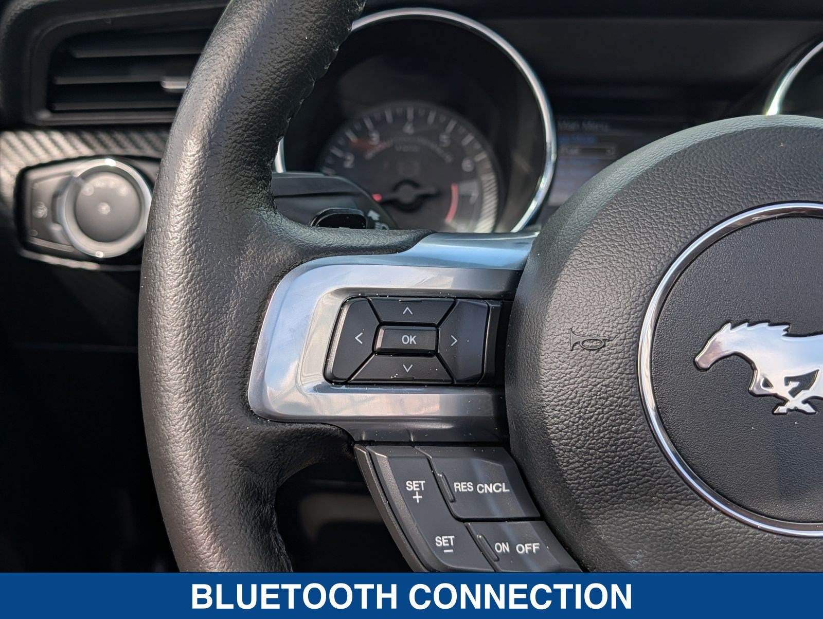 Used 2016 Ford Mustang Convertible RWD image 21