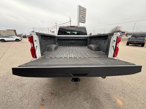 Used 2023 Chevrolet Silverado 2500 LT w/ Convenience Package image 7
