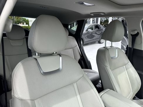Used 2022 Hyundai Tucson SEL w/ Convenience + Premium Package FWD image 46