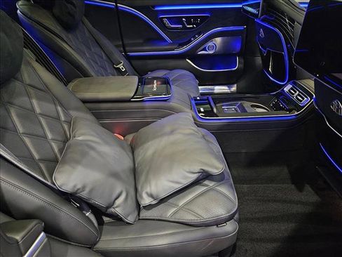 Certified 2024 Mercedes-Benz Maybach S 680 4MATIC image 18