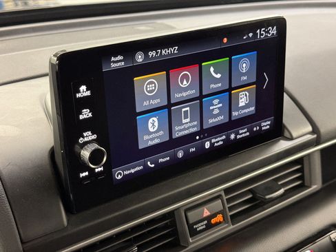 Certified 2025 Honda Pilot Touring image 21