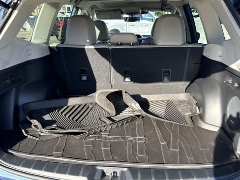 Used 2023 Subaru Forester Limited image 7