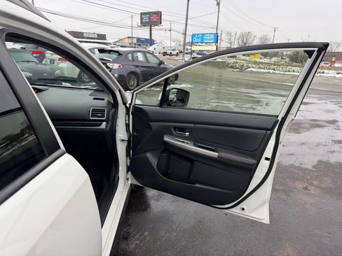 Used 2016 Subaru Crosstrek 2.0i Limited w/ Popular Package #2 image 38