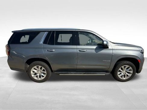 Used 2021 Chevrolet Tahoe Premier w/ Premium Package image 11