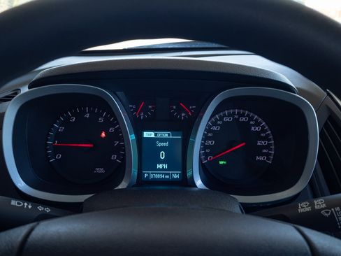 Used 2015 Chevrolet Equinox LS image 13