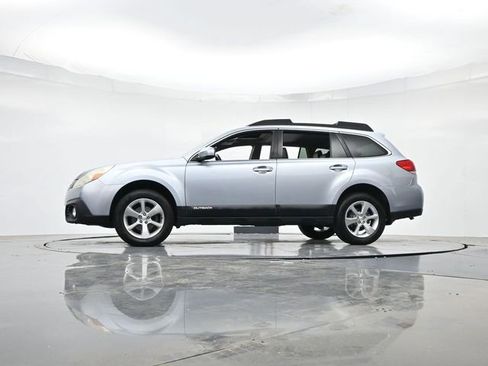 Used 2014 Subaru Outback 2.5i Limited AWD/4WD image 37