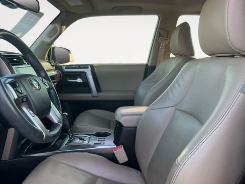 Used 2022 Toyota 4Runner Limited AWD/4WD image 10