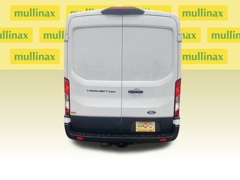 New 2026 Ford Transit 250 148 Medium Roof w/ Load Area Protection Package image 4